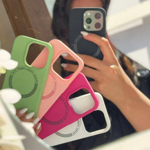 قاب آیفون ساده سیلیکونی مگ سیف دار