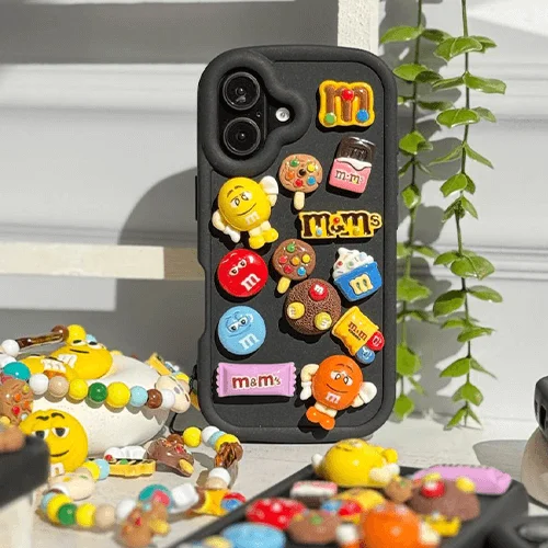قاب آیفون M&M'S استیکر برجسته