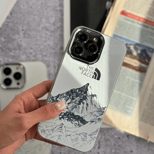 قاب طرح کوه هولوگرامی iphone 12 / iphone 12pro قاب طرح کوه هولوگرامی iphone 12 / iphone 12pro